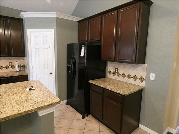 5th image of 2731 Rolling Hills Ln
