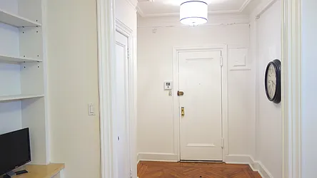 Sold by Manhattan Spaces