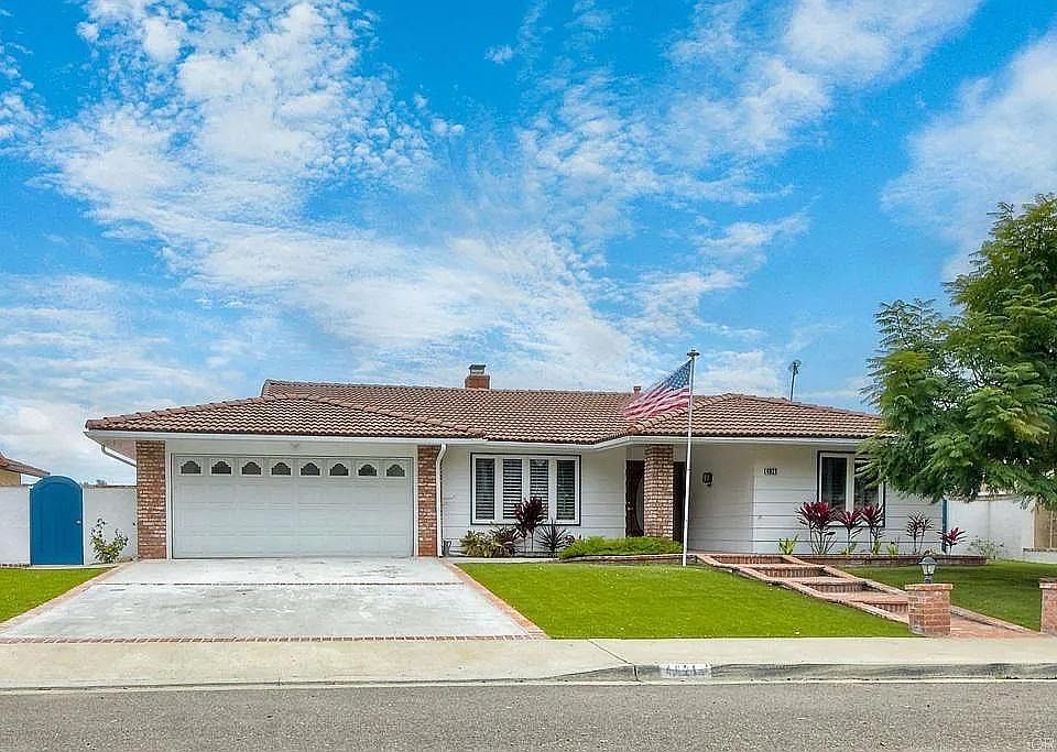 1st image of 4821 Neblina Dr