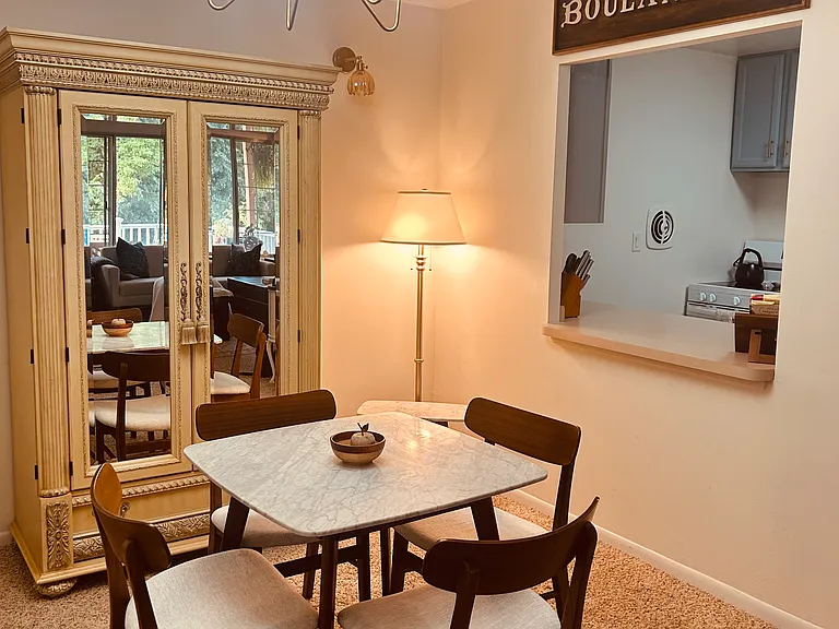 141 Linden Ln #3 — Photo 2