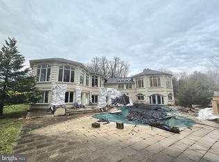 14 Carol Dr, Pine Hill, NJ 08021