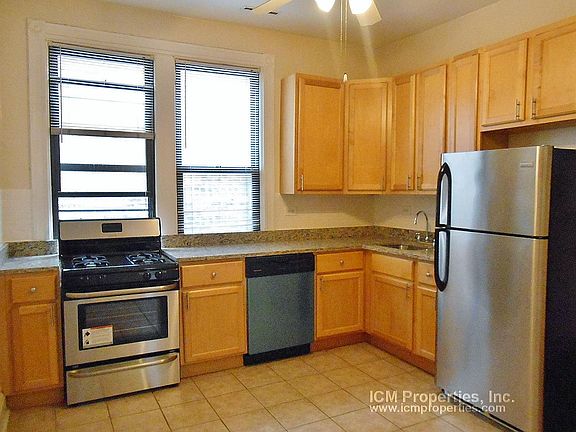 2nd image of 3525 N Wilton Ave #3A