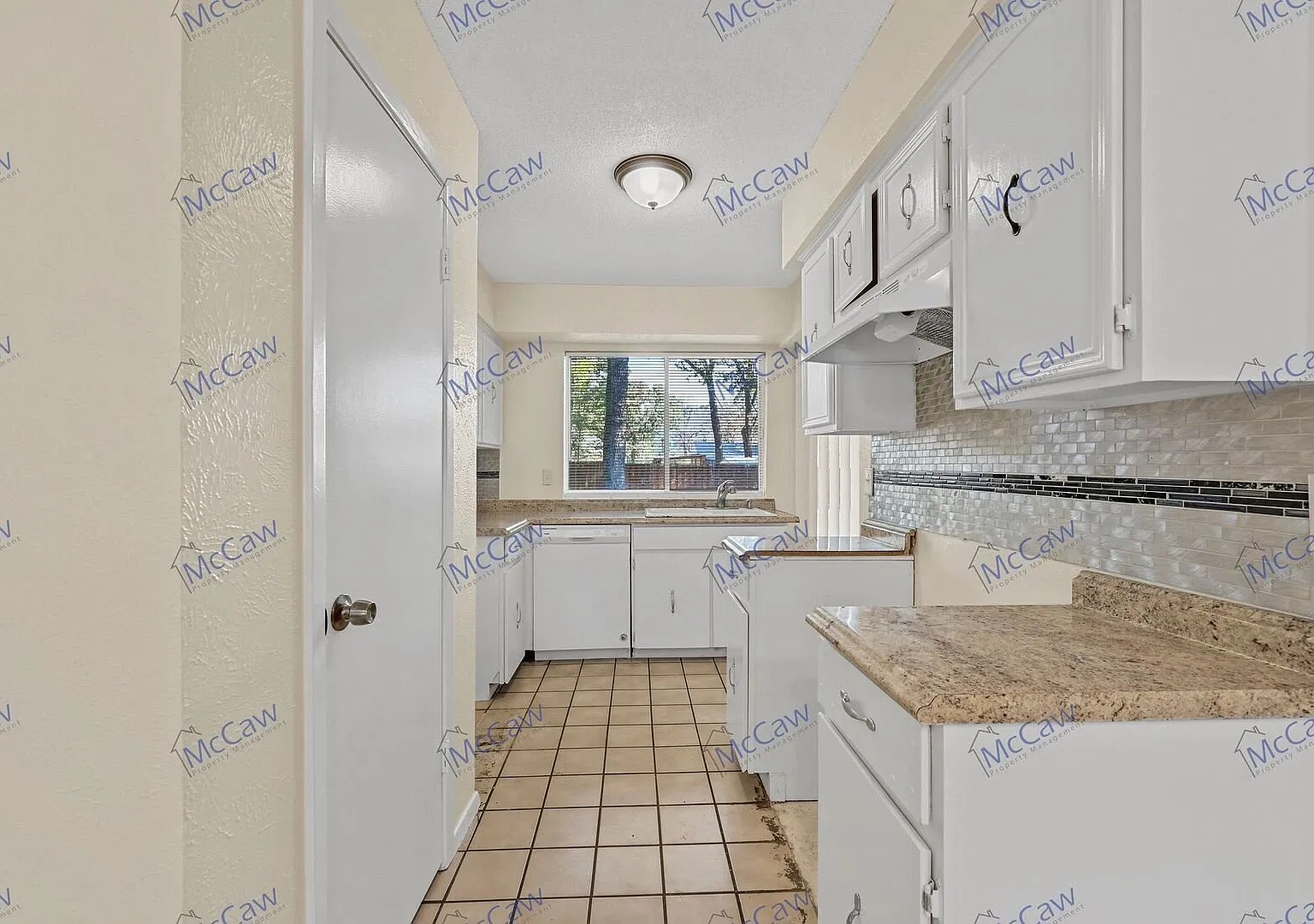 Wonderful 3/1.5 in Balch Springs! — Photo 3