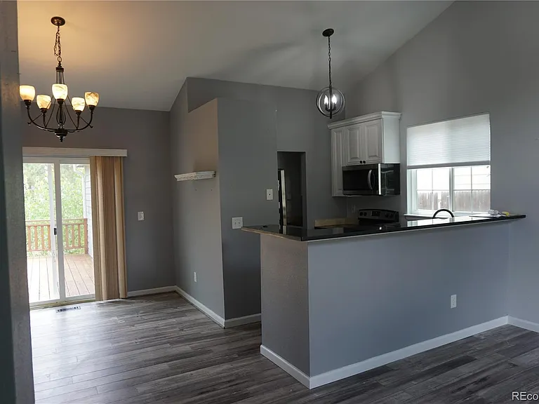 5688 E Melody Ln — Photo 2