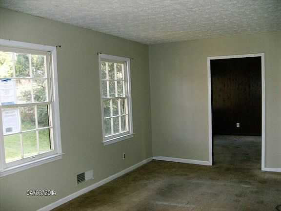 2nd image of 137 Mallard Ct