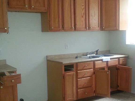 2nd image of 2660 Oregon Ave