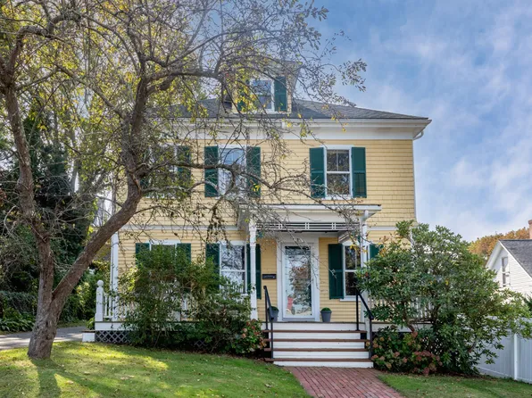 1 Sagamore St, Plymouth, MA 02360