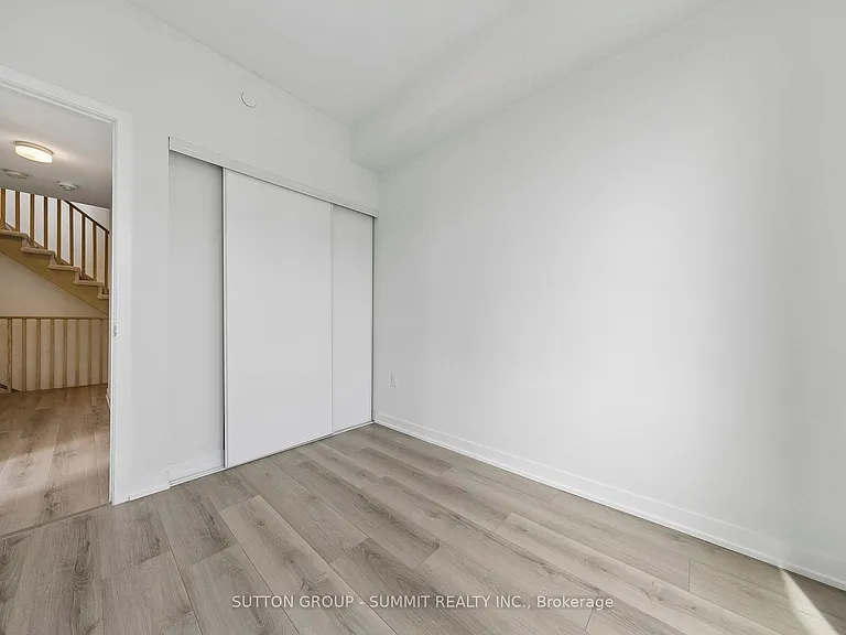 3556 Colonial Dr #16 — Photo 23