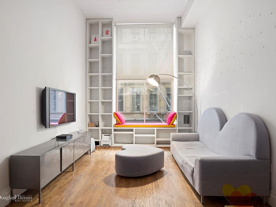1st image of 55 White St APT 2A