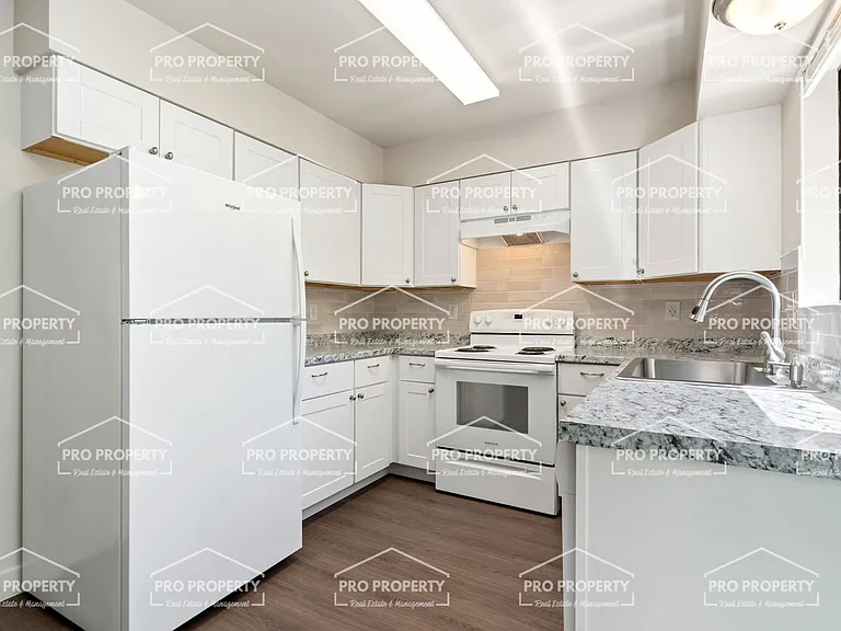 2576 Gilpin Ct — Photo 9
