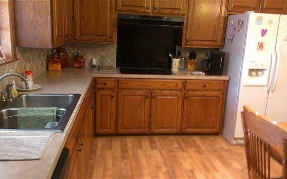 3rd image of 9645 N Garden Dr