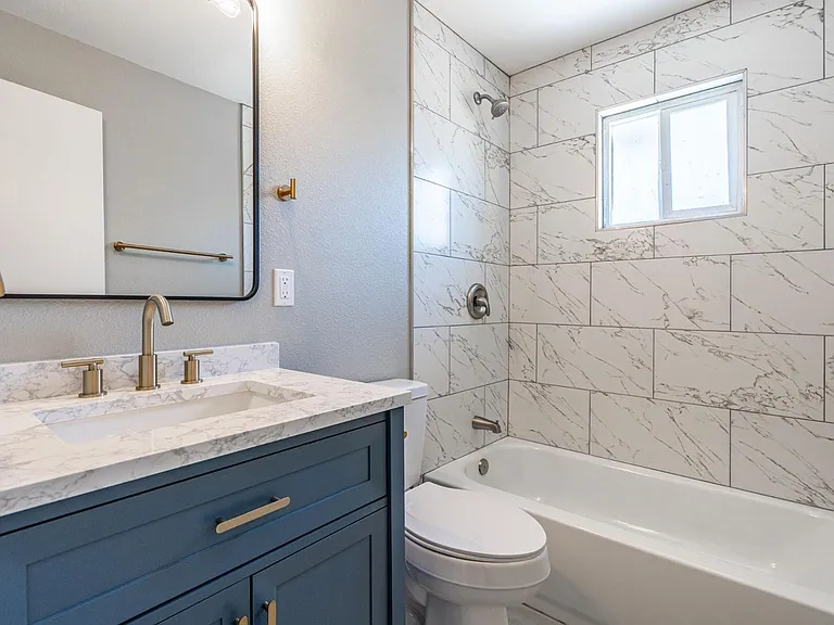 4421 N 23rd Ave #2 — Photo 8