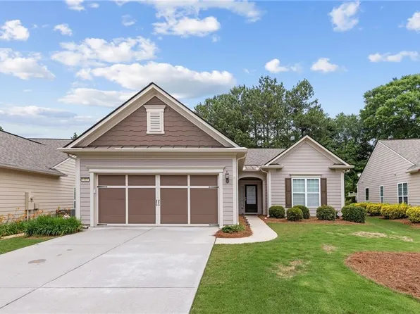 6413 Monarch Ct, Hoschton, GA 30548