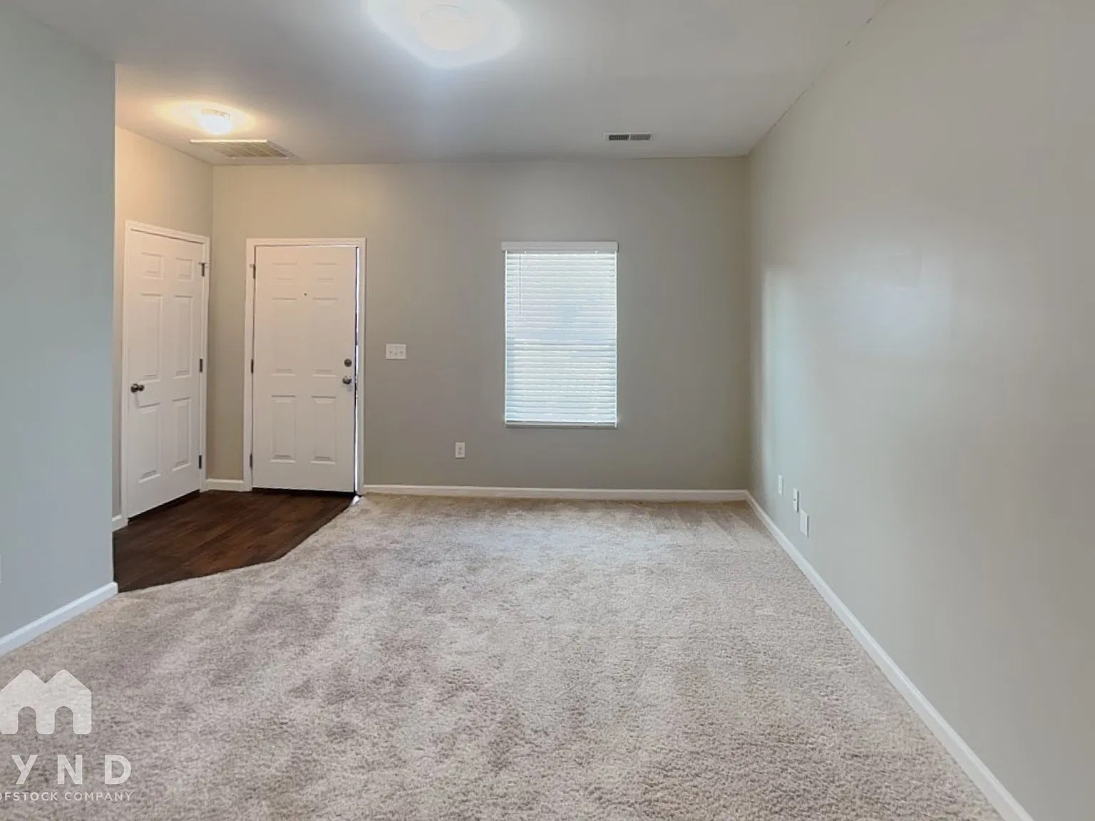 3 bed, 2.0 bath, 1400 sqft, $1,575 — Photo 4