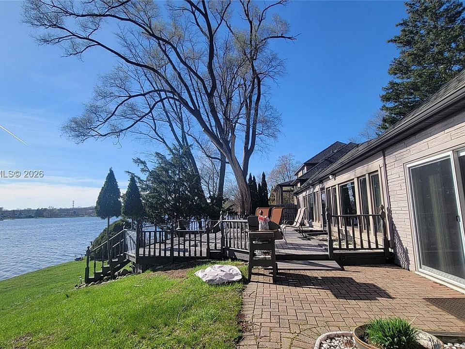 605 Hilltop Dr, photo 13