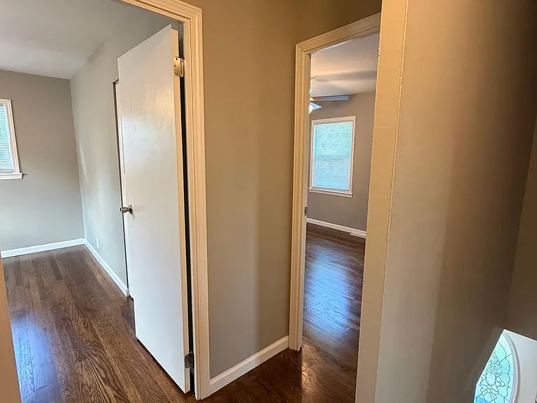 1518 Eastview Ave — Photo 23