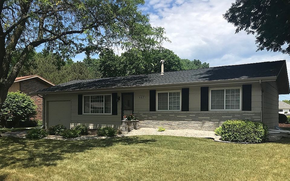 1st image of 617 Jewel Dr