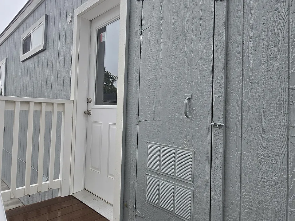 Side Entrance (Under construction, but pardon our dust and come check us out!)