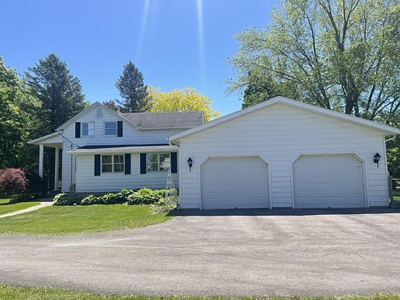 3rd image of 5089 Schwegler Rd