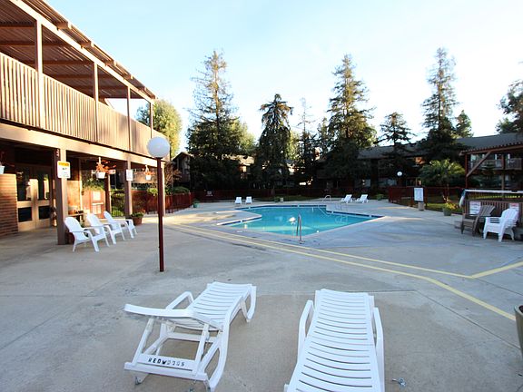 4th image of 1002 Cabrillo Park Dr APT H