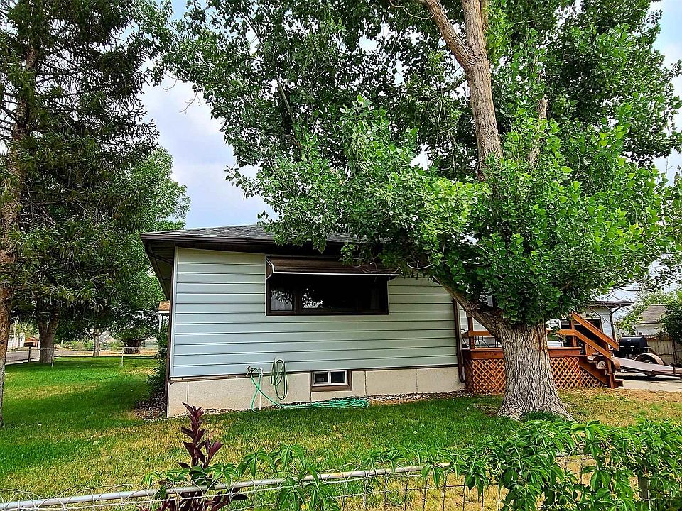 226 N 9th St, Thermopolis, WY 82443 Zillow