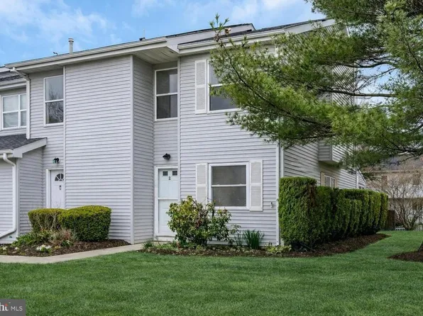 2 Vincent Ct, Little Egg Harbor, NJ 08087