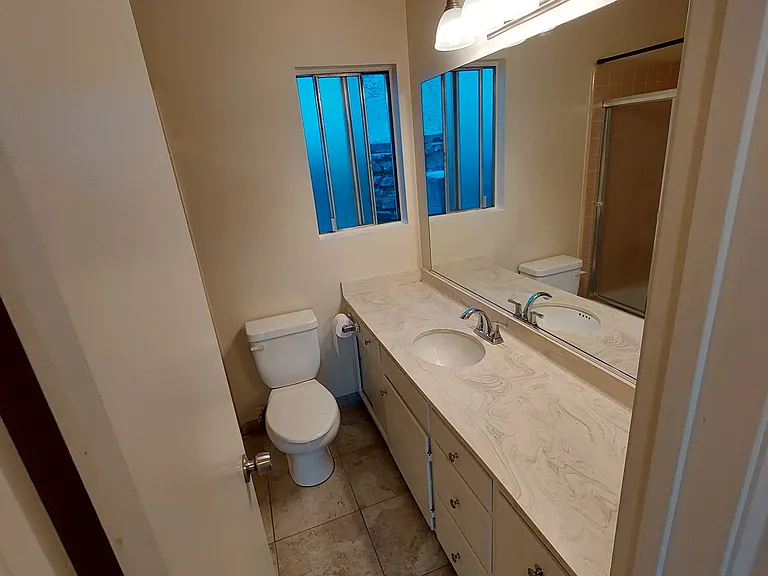 663 W 29th St #3 — Photo 10