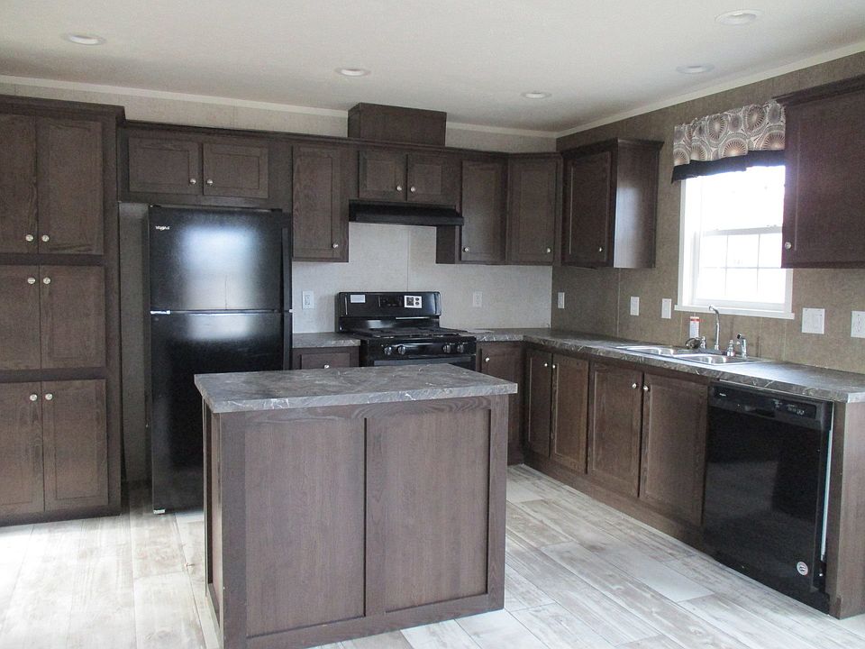 1st image of 516 Courtland Ln #547