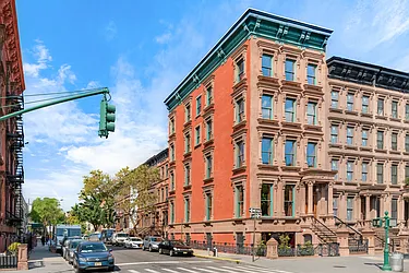 241 Lenox Avenue in South Harlem
