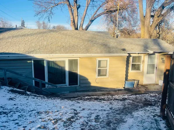 2729 S Palmetto St, Sioux City, IA 51106