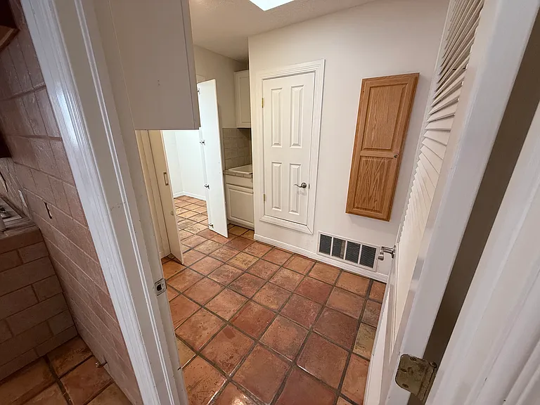 Laundry/Utility Room