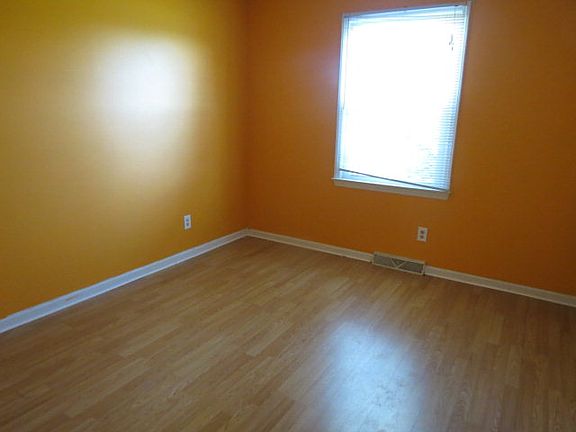 5th image of 14068 Franklin Tpke