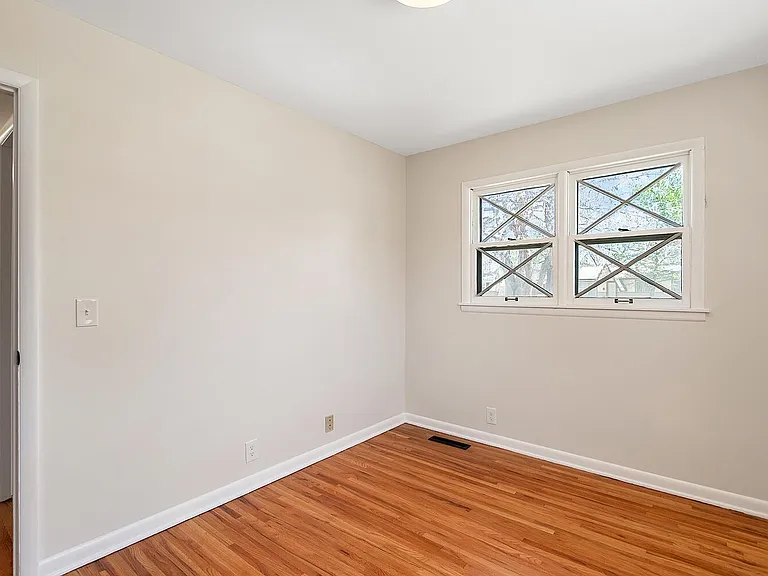 1239 N Cramer St — Photo 15
