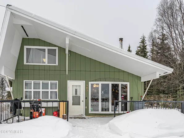 102 N Tinker Ln, Kenai, AK 99611