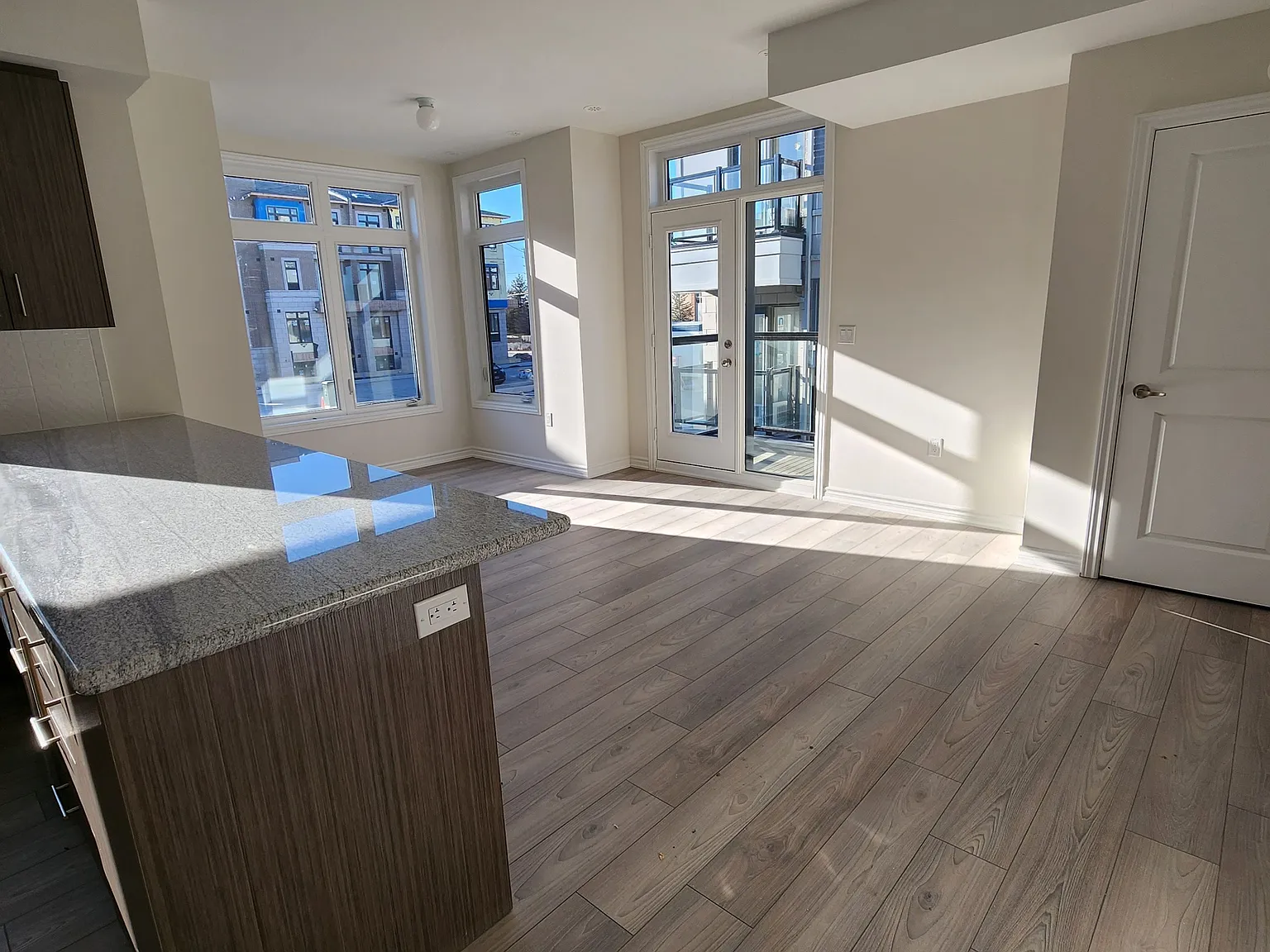 2 bed, $2,400 — Photo 4