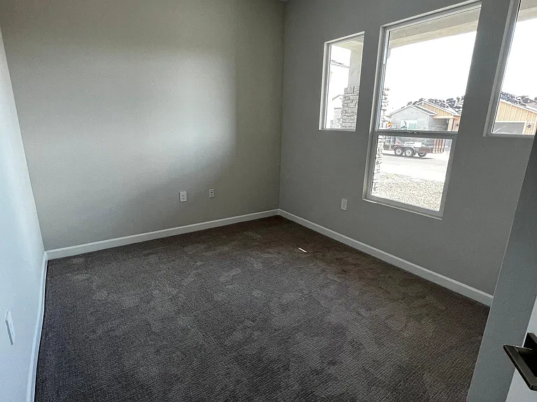 10548 W Albert Ln — Photo 22