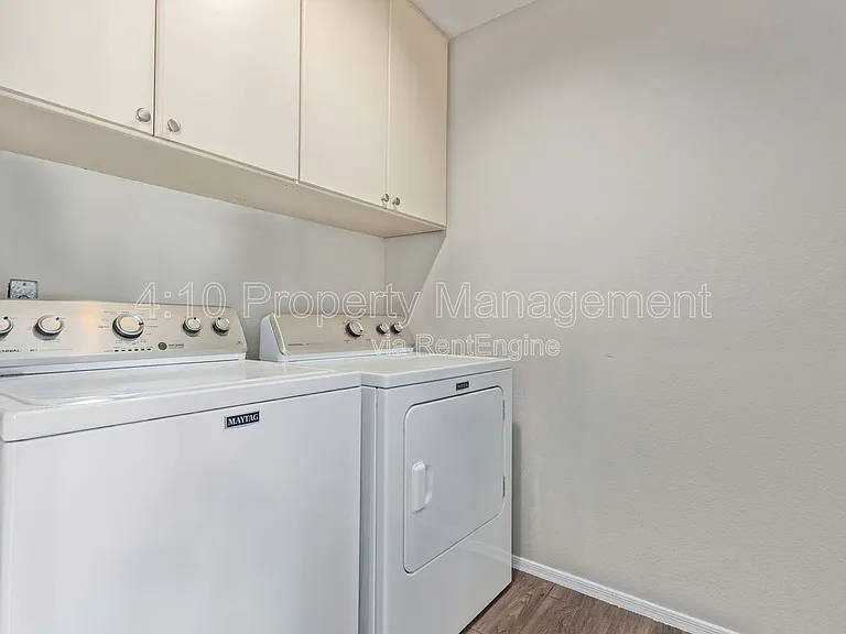 2381 W Redwood Dr — Photo 28