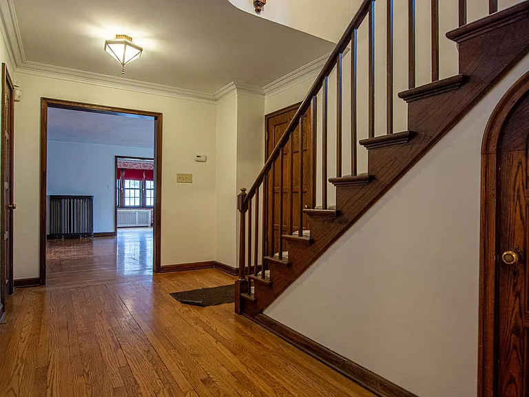 5115 Lafayette Ave — Photo 3