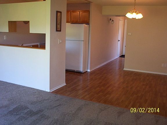 4th image of 1911 E Parklake Dr