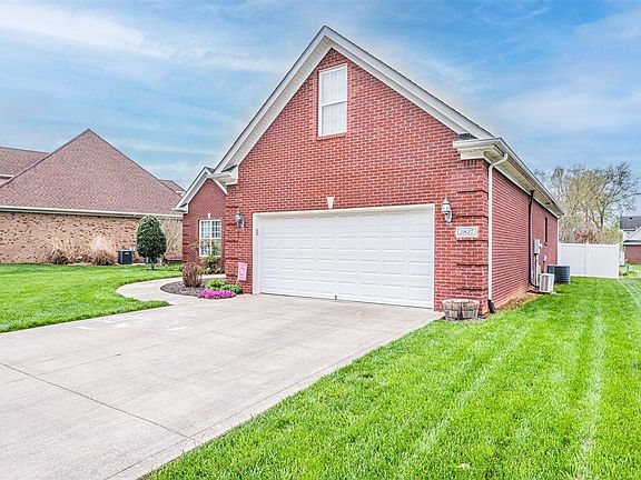 3rd image of 2827 Palisades Ct