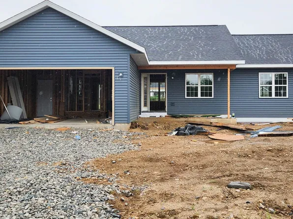 125 Pine Tree Ln, Darien, WI 53114