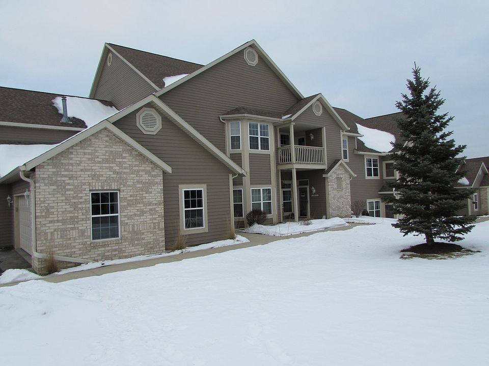 1st image of W159N4866 Graysland Dr