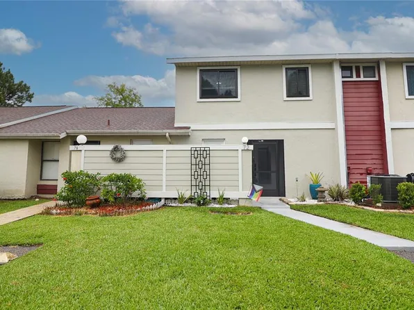 72 Pine Island Cir, Kissimmee, FL 34743