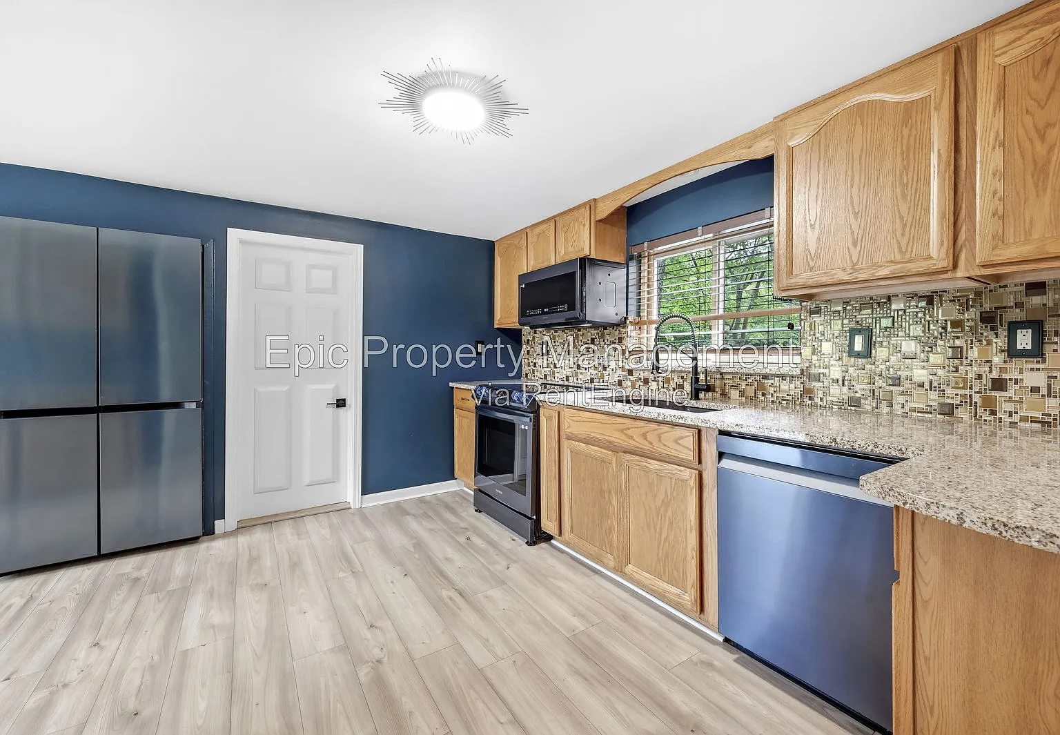 4 bed, 4.0 bath, $4,125 — Photo 4