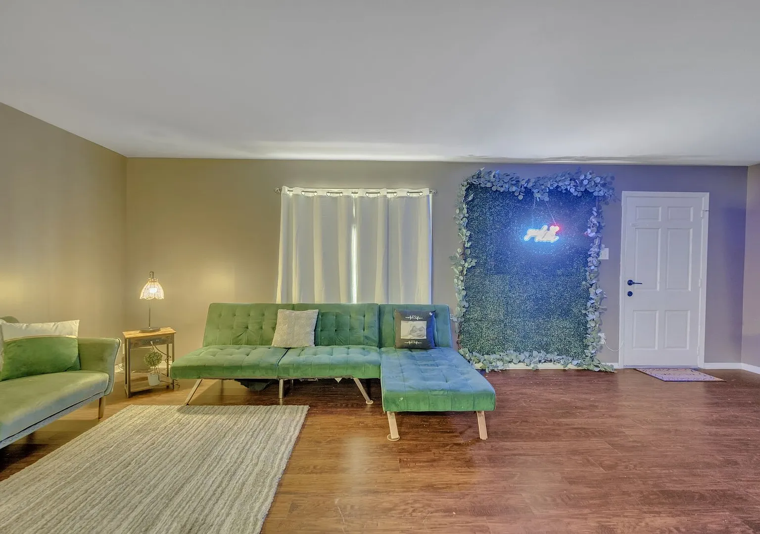 Midtown Serenity 2 — Photo 3