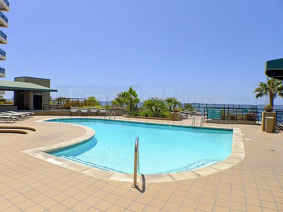 5th image of 1310 E Ocean Blvd Unit 1002