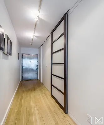 Rented by Bank Neary | media 20