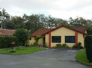 7184 SW 103 Court Cir, Miami, FL 33173