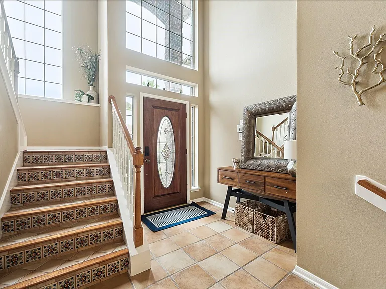 11215 Royce Palms Dr — Photo 2