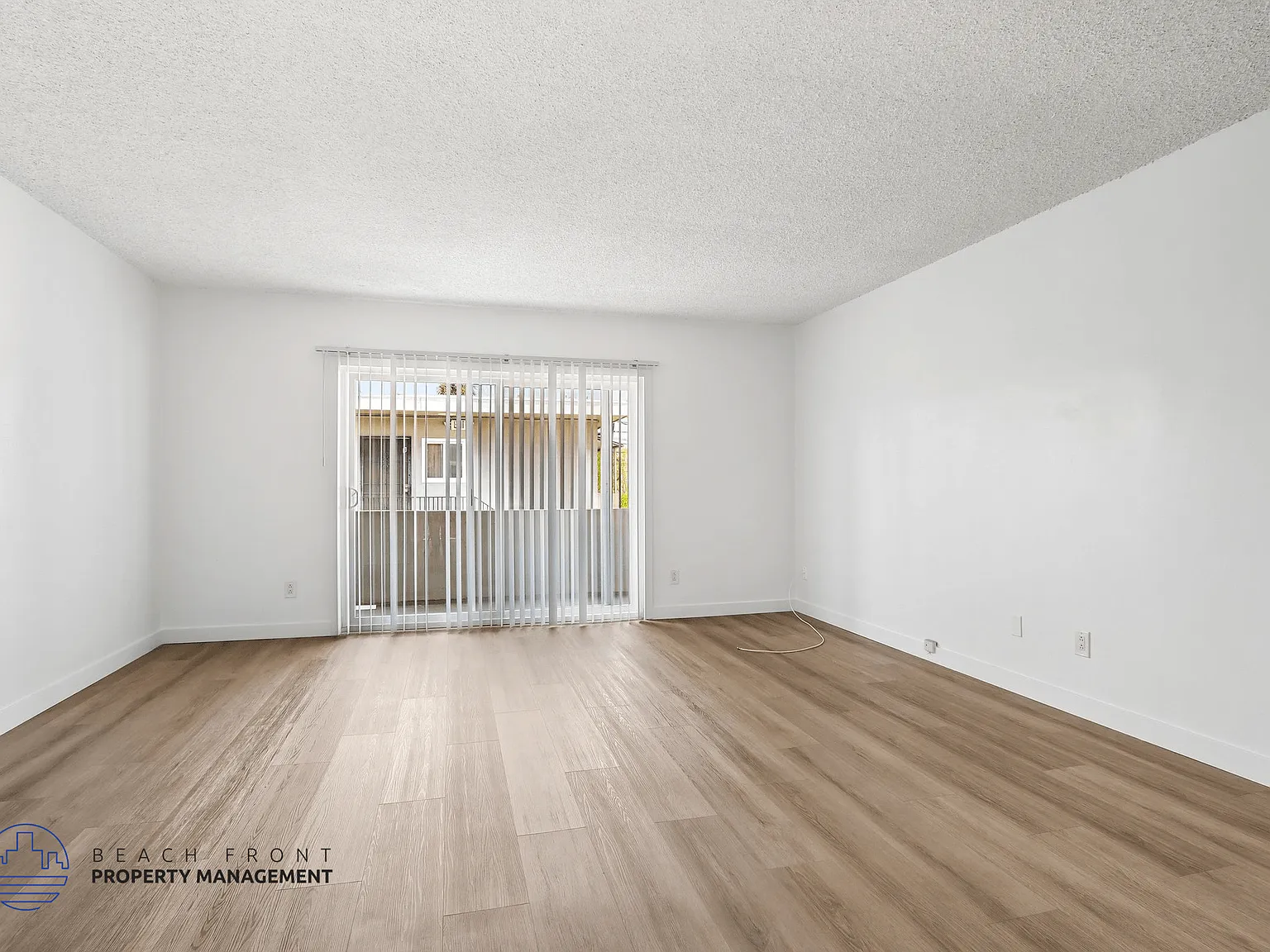 1458 Marine Ave. — Photo 4